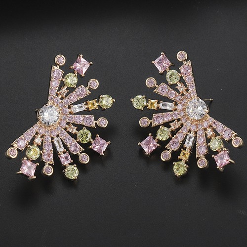 Blooming Earring, made with cubic zirconia, 18K gold plated