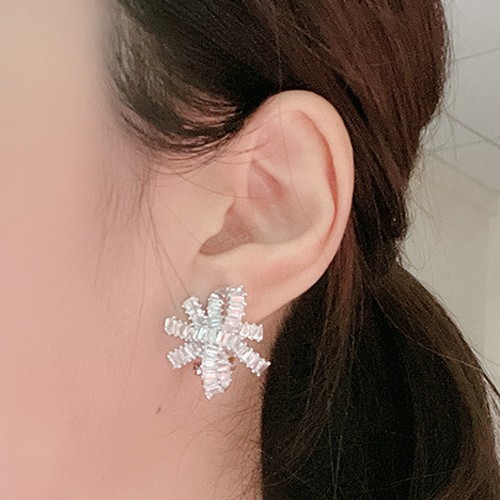 Cubic Zirconia Pave Knot Earring, CZ Know Stud Earring