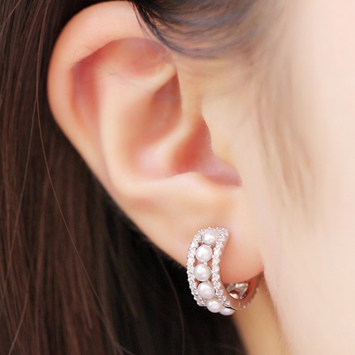 Cubic Zirconia Pave Pearl Huggie Earring